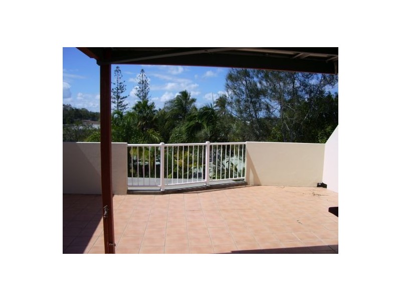 14/407 Esplanade, Torquay QLD 4655