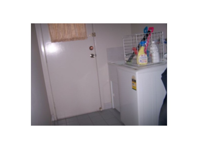 1 Rhys Ct, Torquay QLD 4655