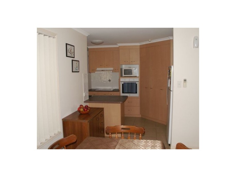 20 Kestrel Ct, Eli Waters QLD 4655