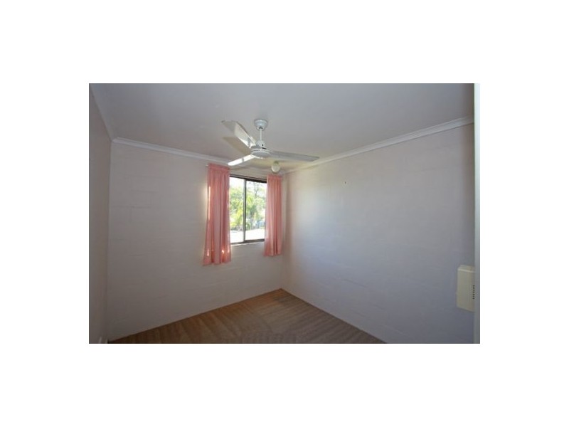 4/445 Esplanade, Torquay QLD 4655