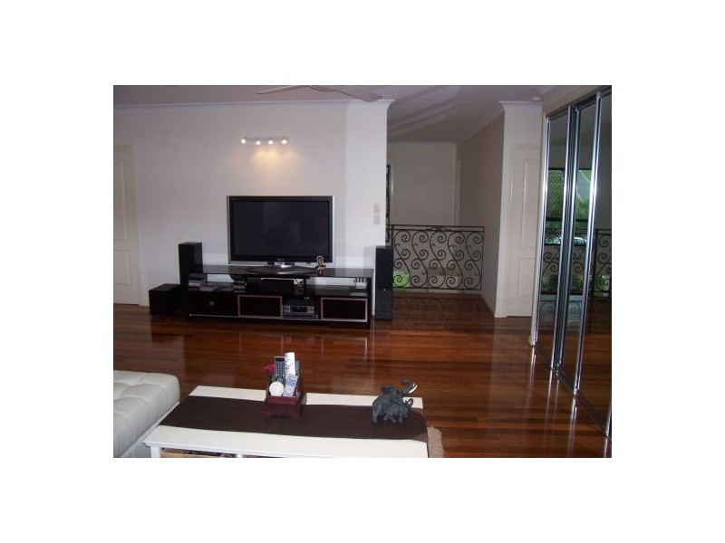 6 Mac Stocks Drive, Dundowran Beach QLD 4655
