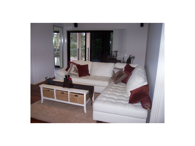6 Mac Stocks Drive, Dundowran Beach QLD 4655