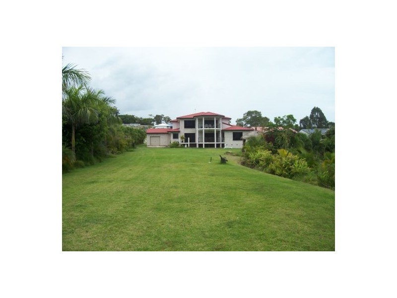 6 Mac Stocks Drive, Dundowran Beach QLD 4655