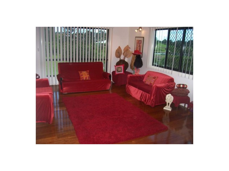 6 Mac Stocks Drive, Dundowran Beach QLD 4655