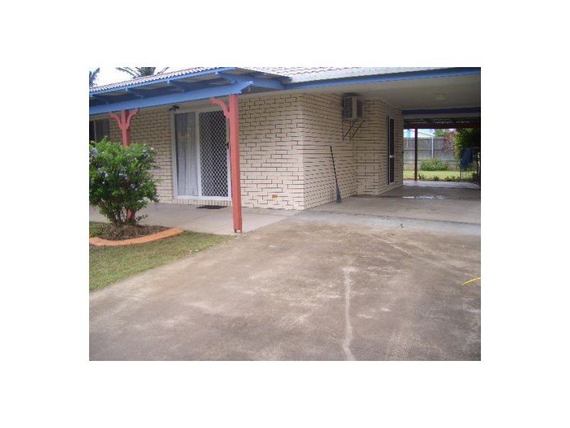 81 KINGFISHER PARADE, Toogoom QLD 4655