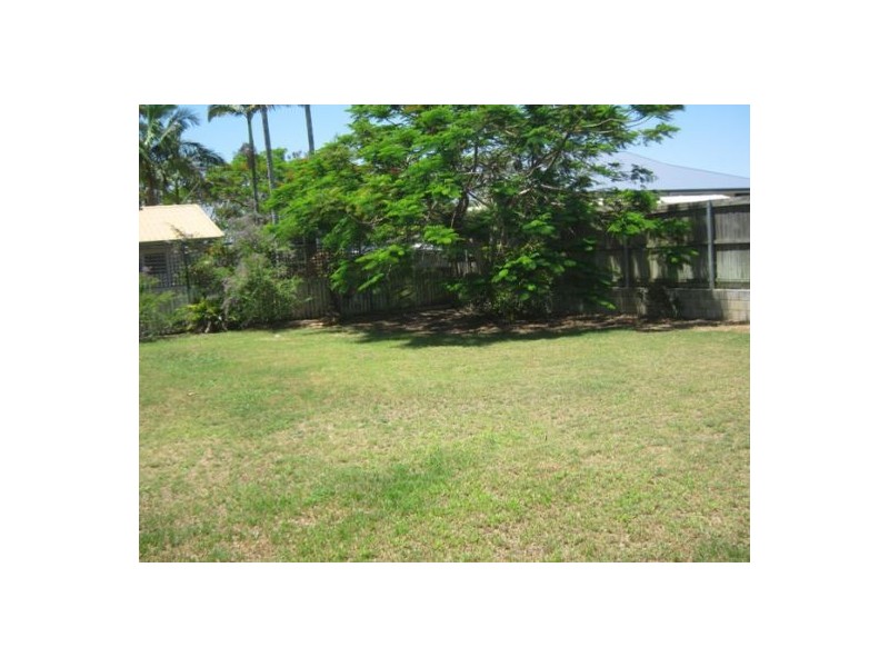 81 KINGFISHER PARADE, Toogoom QLD 4655