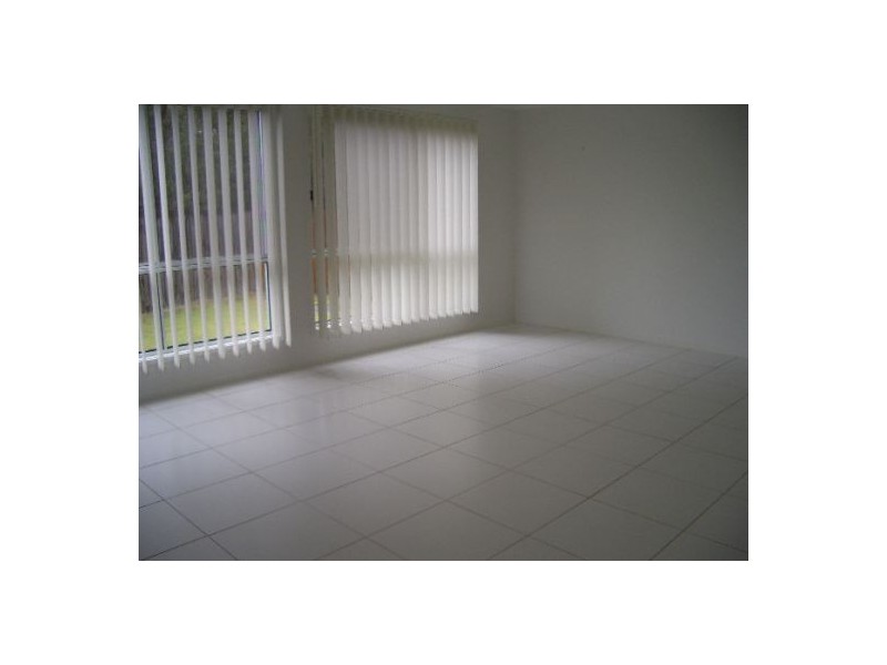 1 Brackish Court, Toogoom QLD 4655