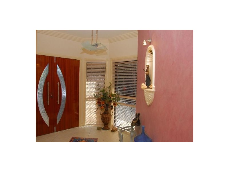 46 Long Street, Point Vernon QLD 4655