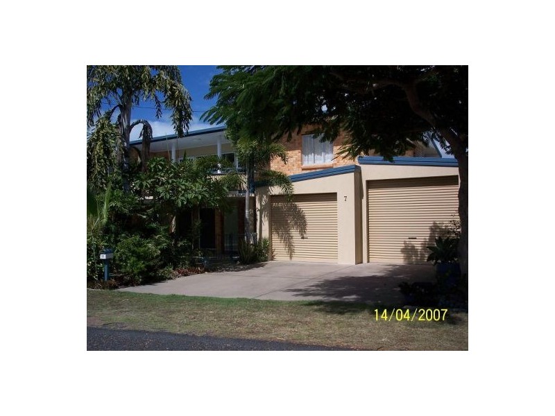 7 Hockley Lane, Urangan QLD 4655