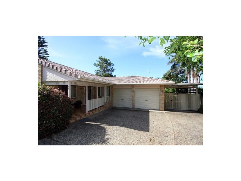 14 Oleander Ave, Scarness QLD 4655