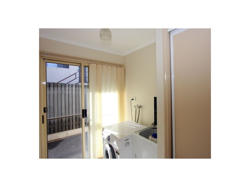 14 Oleander Ave, Scarness QLD 4655