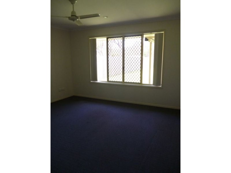 2 Harrier Close, Eli Waters QLD 4655