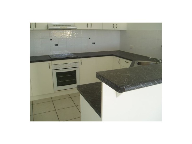 27 Archer Drive, Point Vernon QLD 4655