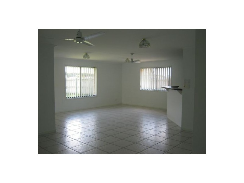 27 Archer Drive, Point Vernon QLD 4655