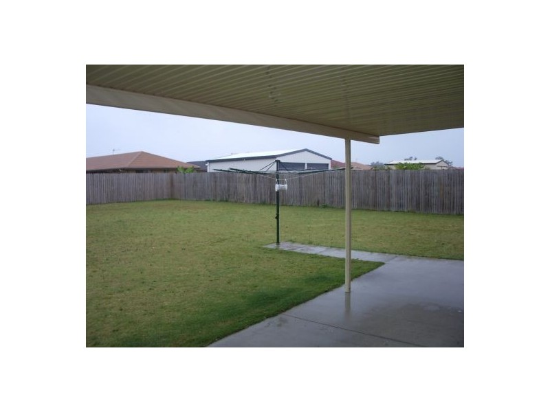 105 Martin Street, Point Vernon QLD 4655