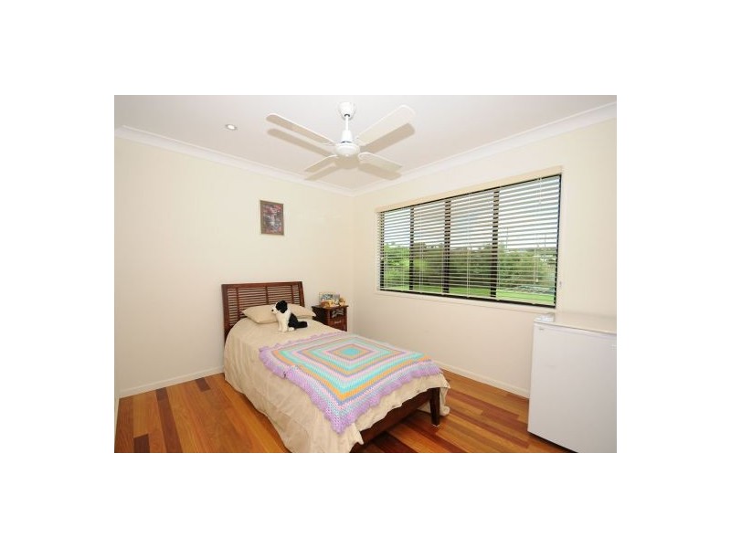 61 Waterview Dr, Dundowran Beach QLD 4655