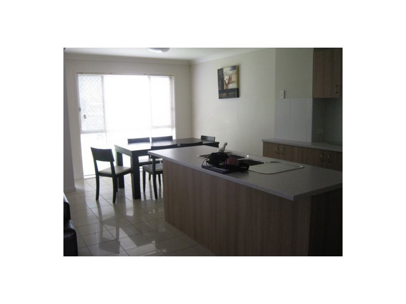 24/1 Ibis Boulevard, Eli Waters QLD 4655