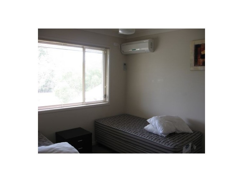 24/1 Ibis Boulevard, Eli Waters QLD 4655