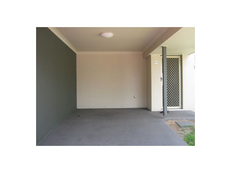 24/1 Ibis Boulevard, Eli Waters QLD 4655