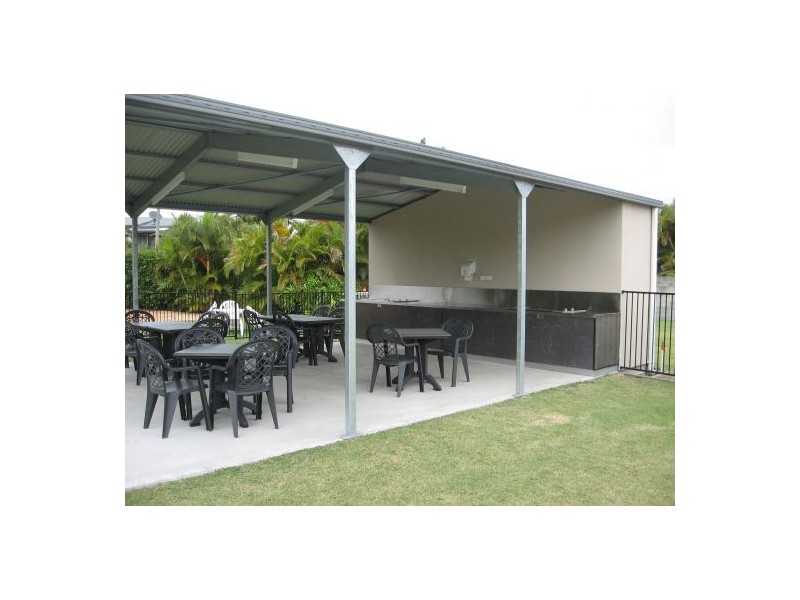 24/1 Ibis Boulevard, Eli Waters QLD 4655