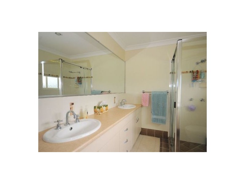 168 Sanctuary Hills Rd, Takura QLD 4655