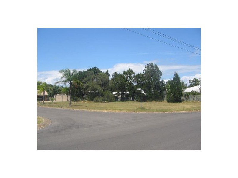 198 Dayman Street, Urangan QLD 4655