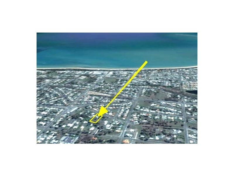 73 Urangan Street, Torquay QLD 4655