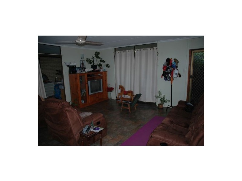 73 Urangan Street, Torquay QLD 4655