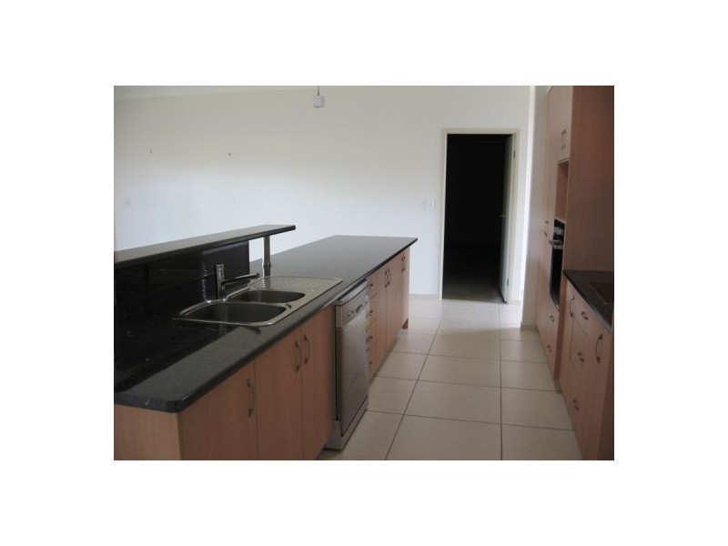 5 Seaside Circuit, Toogoom QLD 4655