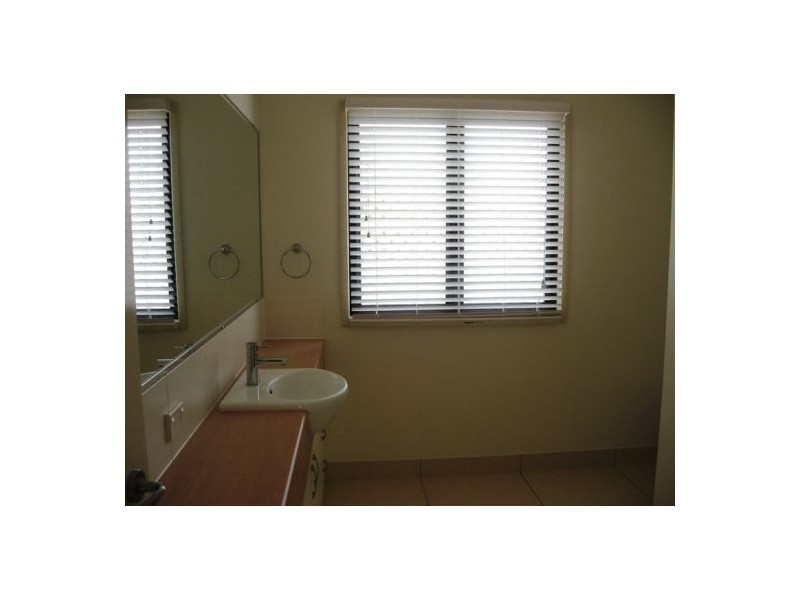 5 Seaside Circuit, Toogoom QLD 4655