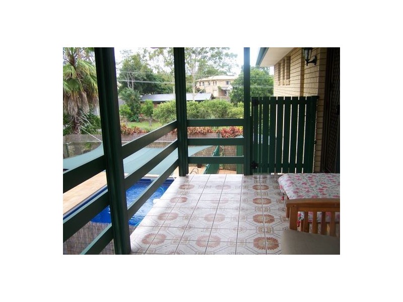 4 Andersen St, Urraween QLD 4655