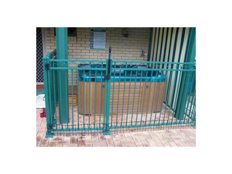 4 Andersen St, Urraween QLD 4655