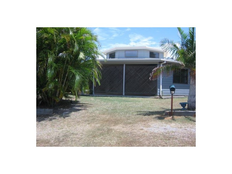 86 Hammond Street, Urangan QLD 4655