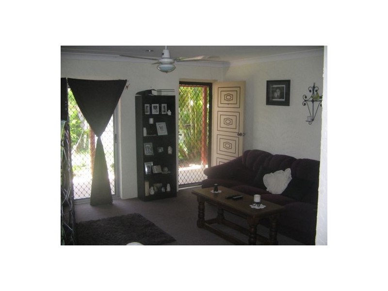 21 Mayfair Street, Point Vernon QLD 4655