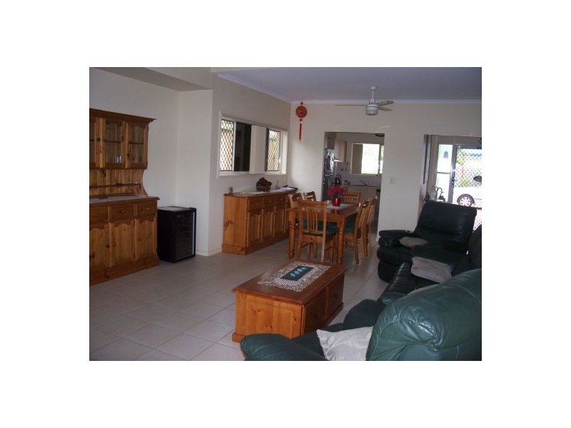 110-34 Elizabeth Street, Urangan QLD 4655