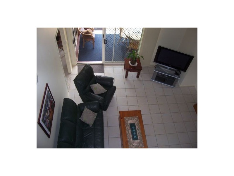 110-34 Elizabeth Street, Urangan QLD 4655