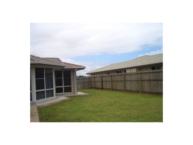 76 Northshore Ave, Toogoom QLD 4655