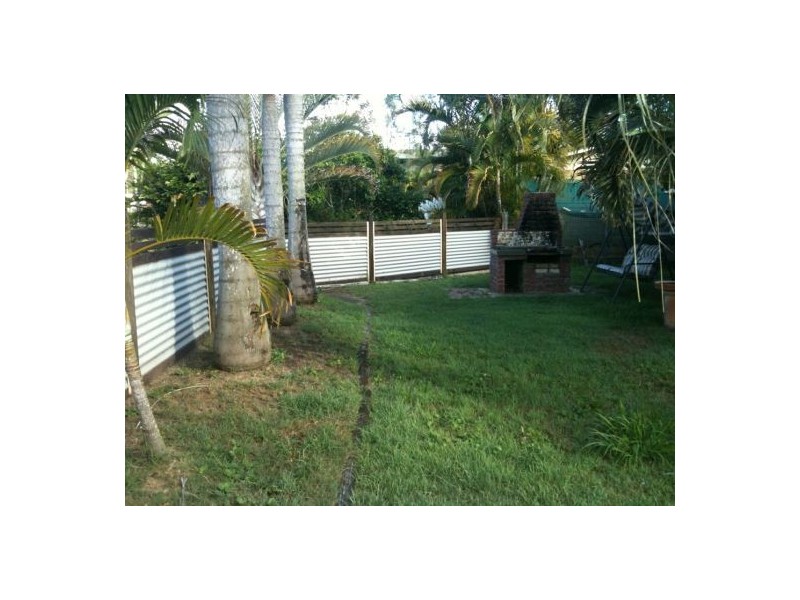 111 Kingfisher Pde, Toogoom QLD 4655