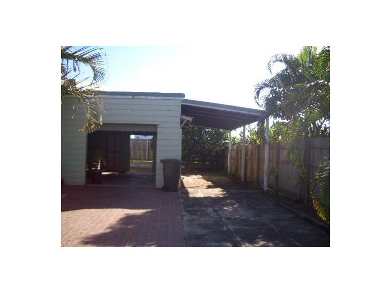 111 Kingfisher Pde, Toogoom QLD 4655