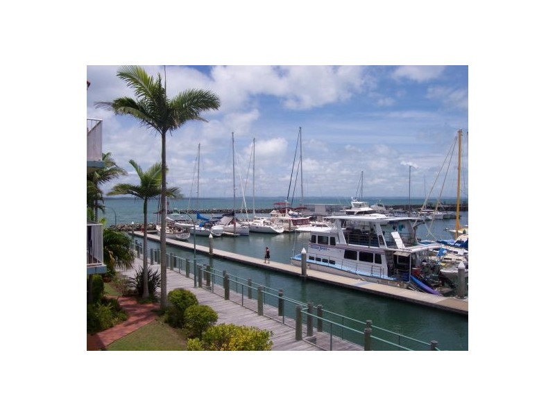 GSSM 17 Buccaneer Ave, Urangan QLD 4655