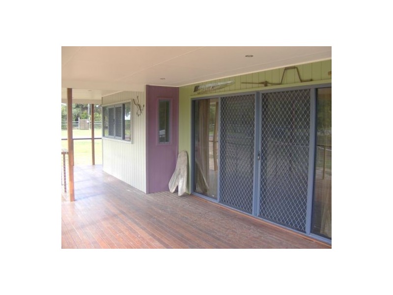 4 Petersen Road, Craignish QLD 4655