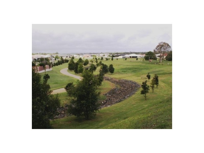 33 Bayswater Dr, Urraween QLD 4655