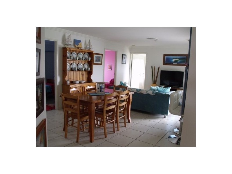 33 Bayswater Dr, Urraween QLD 4655