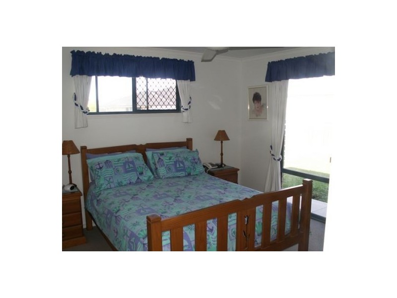 33 Bayswater Dr, Urraween QLD 4655