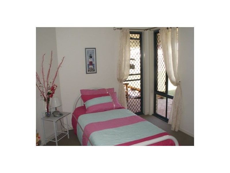 33 Bayswater Dr, Urraween QLD 4655