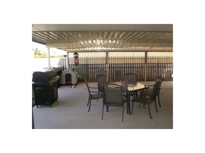 33 Bayswater Dr, Urraween QLD 4655