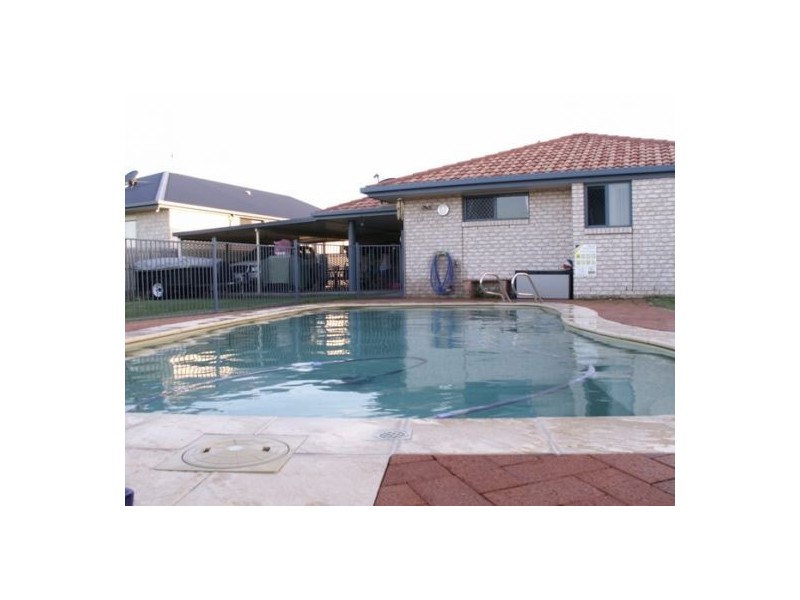 33 Bayswater Dr, Urraween QLD 4655