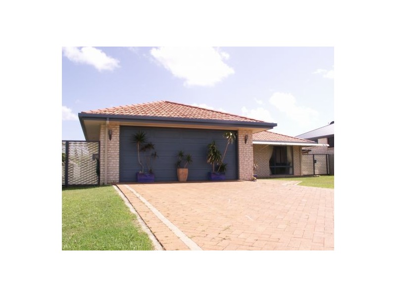 33 Bayswater Dr, Urraween QLD 4655