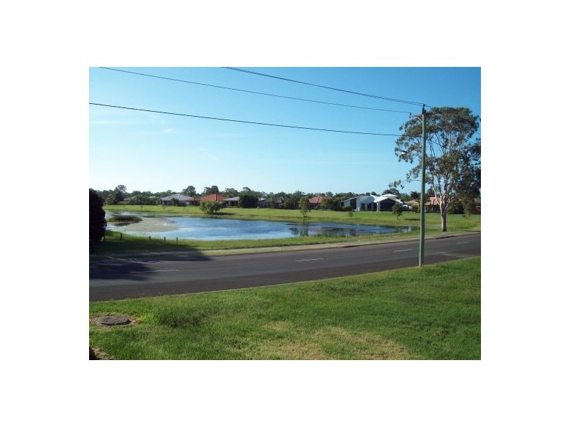 2 Bruce Street, Torquay QLD 4655