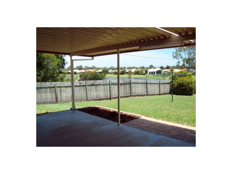 2 Bruce Street, Torquay QLD 4655